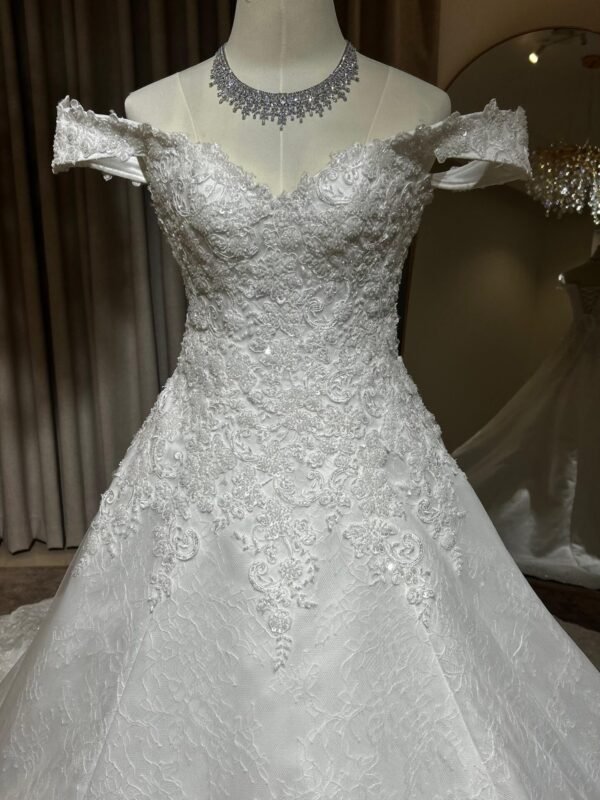 فستان زفاف ZF011