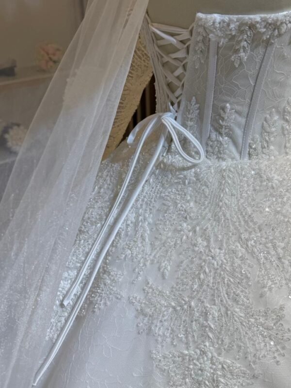 فستان زفاف ZF009