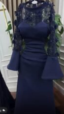 فستان سهرة بأكمام طويلة فرنسي بطريز مع ورود