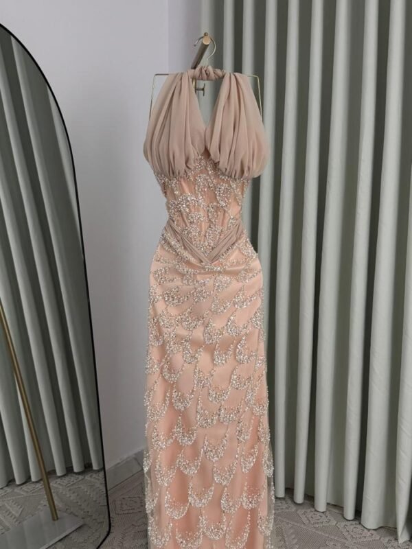 فستان سهرة خرز وبطانة باربي