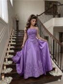 فستان سهرة توب ميكادو كلفة ورود